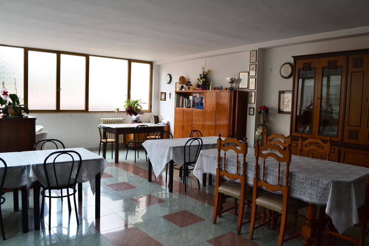 Albergo Imperiale Livorno Esterno foto